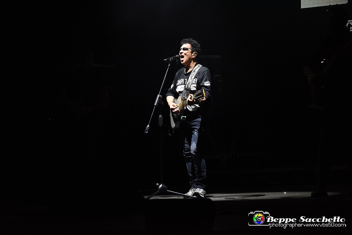 VBS_4218 - Concerto Edoardo Bennato - Peter Pan Rock 'n' Roll Tour.jpg